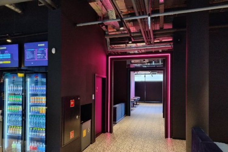 Łódź Pixel XL Fit-out 6 lodz-pixel-xl-fitout-realizacja-coned