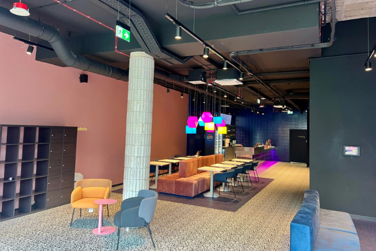 Poznań Pixel XL Fit-out 1 poznan pixel xl fitout1 1