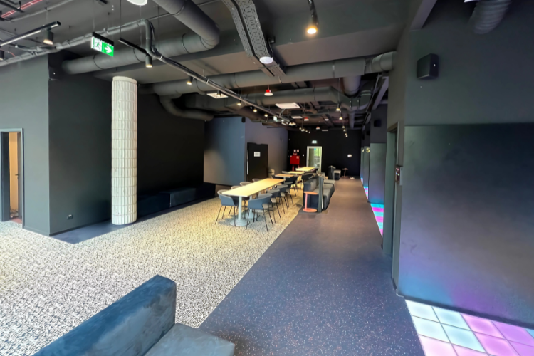 Poznań Pixel XL Fit-out 4 poznan pixel xl fitout2 1
